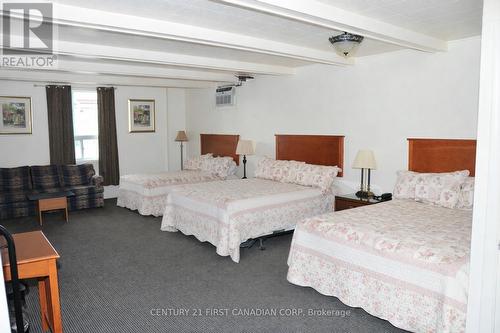 1701 London Line, Sarnia, ON 