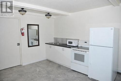 1701 London Line, Sarnia, ON 