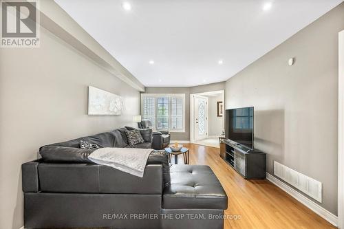 223 Landsbridge Street, Caledon, ON - Indoor Photo Showing Living Room