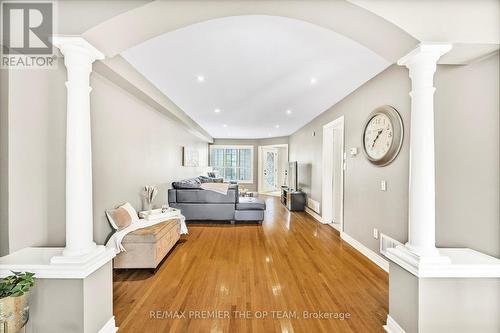 223 Landsbridge Street, Caledon, ON - Indoor