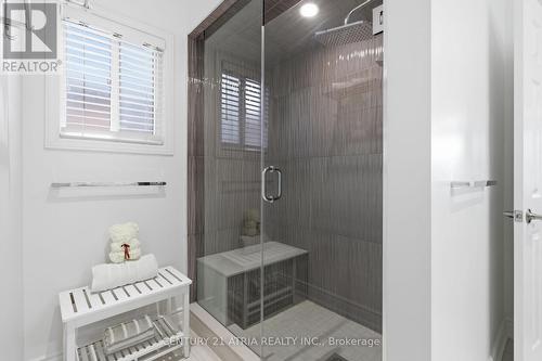 18 Abbott Avenue, Aurora, ON - Indoor Photo Showing Bathroom