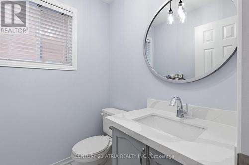 18 Abbott Avenue, Aurora, ON - Indoor Photo Showing Bathroom
