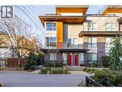 13 533 E 3RD STREET  North Vancouver, BC V7L 1G4