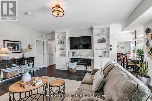 217 - 54 Koda Street, Barrie, ON - Indoor Photo Showing Living Room
