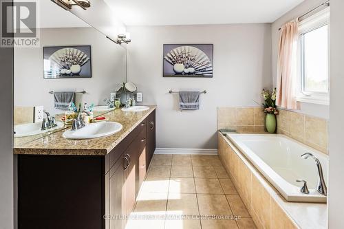 1479 Sandpiper Drive, London North (North D), ON - Indoor Photo Showing Bathroom