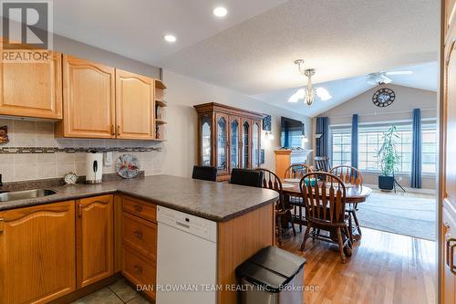 1 Westmore Street, Clarington, ON - Indoor Photo Showing Kitchen