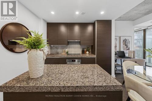 732 - 629 King Street W, Toronto, ON - Indoor