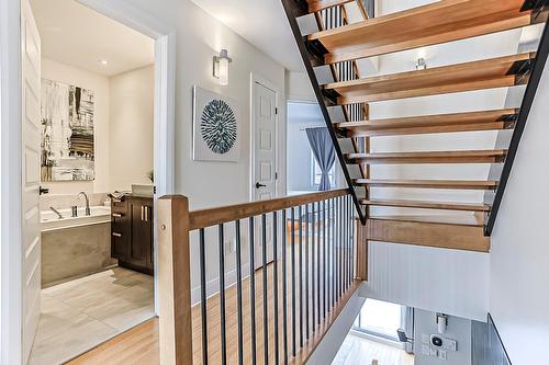 Escalier - 1760 Rue Des Francs-Bourgeois, Boisbriand, QC 