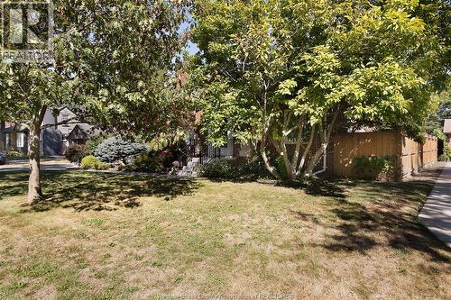 2462 Buckingham Drive, Windsor, ON - Outdoor