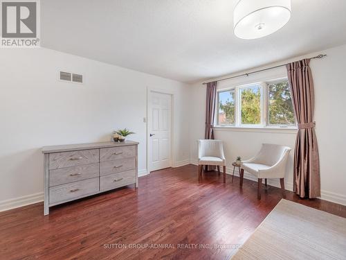 3 Larksong Court, Toronto, ON - Indoor