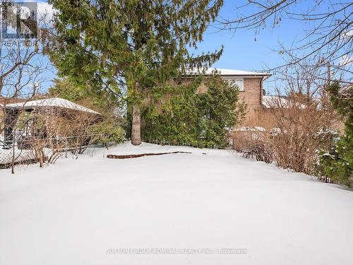 3 Larksong Court, Toronto, ON - Outdoor