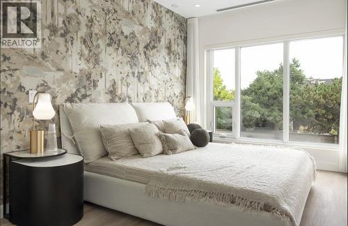 3313 Watt Road, Kelowna, BC - Indoor Photo Showing Bedroom
