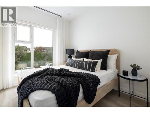 3313 Watt Road, Kelowna, BC - Indoor Photo Showing Bedroom