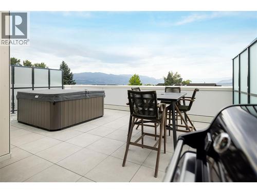 3313 Watt Road, Kelowna, BC - Outdoor With Exterior