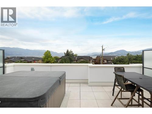 3313 Watt Road, Kelowna, BC - Outdoor