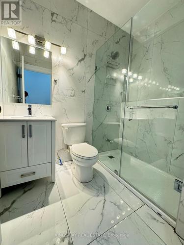 659 Roselaire Trail, Mississauga, ON - Indoor Photo Showing Bathroom