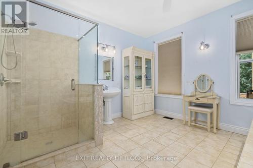 169 Dutch Line Road W, Kawartha Lakes (Bobcaygeon), ON - Indoor Photo Showing Bathroom