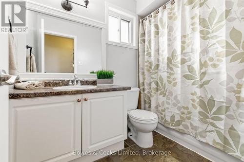 347 Middlefield Road, Peterborough (Ashburnham Ward 4), ON - Indoor Photo Showing Bathroom