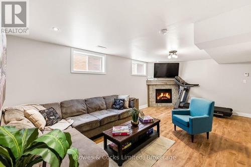 347 Middlefield Road, Peterborough (Ashburnham Ward 4), ON - Indoor Photo Showing Living Room With Fireplace