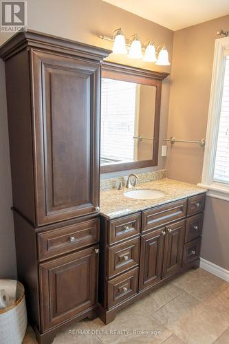 289 County Rd. 19 Road, Alfred And Plantagenet, ON - Indoor Photo Showing Bathroom