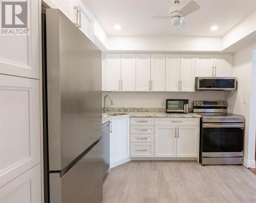 1848 Paris Street Unit# 11, Sudbury, ON - Indoor Photo Showing Kitchen