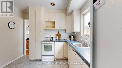 710 Oshawa Boulevard N, Oshawa (Centennial), ON - Indoor Photo Showing Kitchen