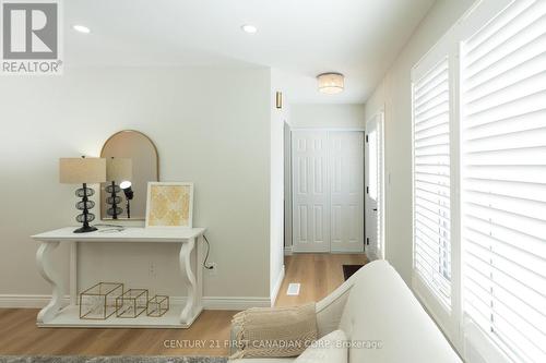 71 Adswood Road, London South (South Y), ON - Indoor Photo Showing Other Room