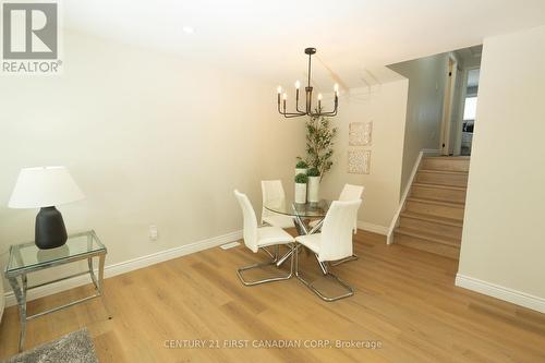 71 Adswood Road, London South (South Y), ON - Indoor Photo Showing Dining Room