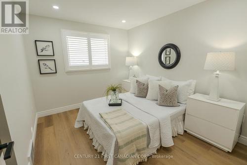 71 Adswood Road, London South (South Y), ON - Indoor Photo Showing Bedroom
