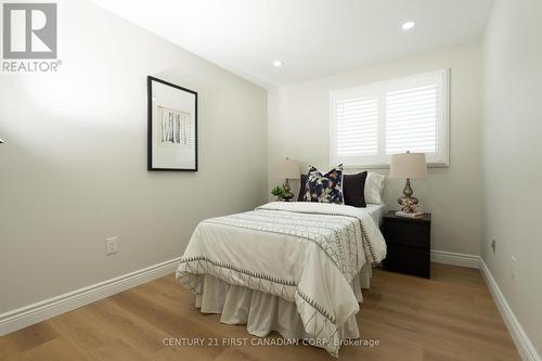 71 Adswood Road, London South (South Y), ON - Indoor Photo Showing Bedroom