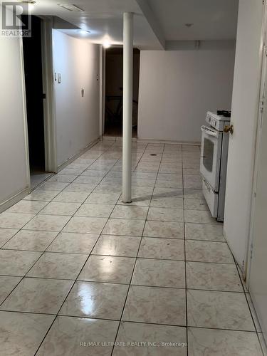 33 Shannon Street, Toronto, ON - Indoor