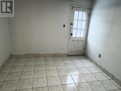 33 Shannon Street, Toronto, ON - Indoor Photo Showing Other Room