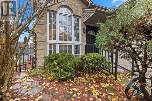 408 Brookhaven Place, London East (East A), ON - Outdoor With Facade