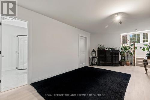 408 Brookhaven Place, London East (East A), ON - Indoor Photo Showing Other Room