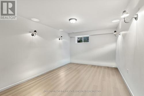 408 Brookhaven Place, London East (East A), ON - Indoor Photo Showing Other Room