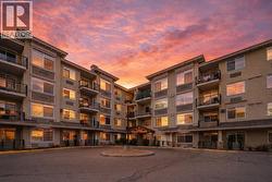 1350 Ridgeway Drive Unit# 211  Kelowna, BC V1Y 9T8