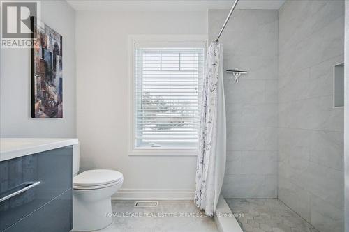 1466 Flaminia Court, Mississauga, ON - Indoor Photo Showing Bathroom