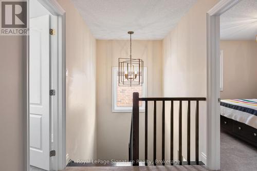 9 Wilson Street, Collingwood, ON - Indoor Photo Showing Other Room