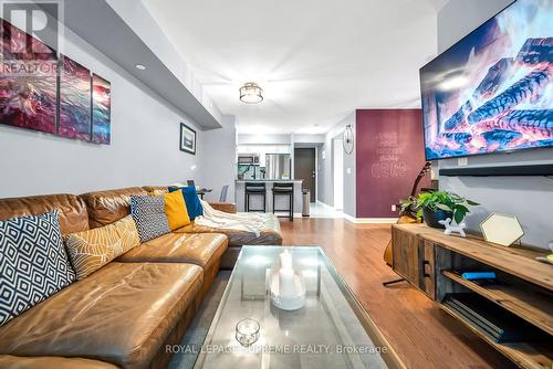 1804 - 205 Sherway Gardens Road, Toronto, ON - Indoor Photo Showing Living Room