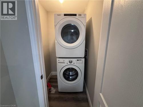 300 East 43Rd Street, Hamilton, ON - Indoor Photo Showing Laundry Room