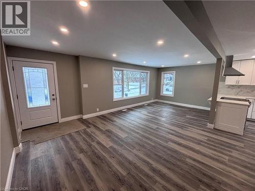 300 East 43Rd Street, Hamilton, ON - Indoor Photo Showing Other Room