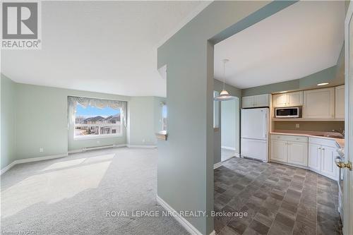 303B - 1061 Vansickle Road, St. Catharines, ON - Indoor Photo Showing Kitchen With Double Sink