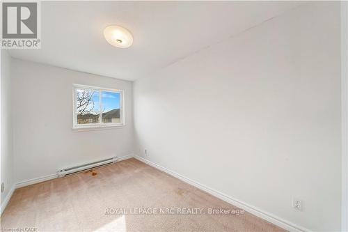 303B - 1061 Vansickle Road, St. Catharines, ON - Indoor Photo Showing Other Room