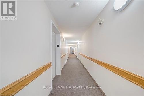 303B - 1061 Vansickle Road, St. Catharines, ON - Indoor Photo Showing Other Room