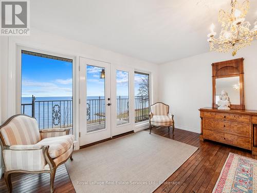 3286 Shelburne Place, Oakville (Br Bronte), ON - Indoor