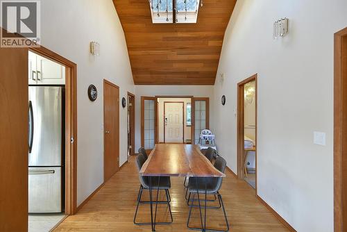 6377 N Gale Avenue, Sechelt, BC 