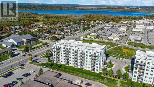 404 - 295 CUNDLES ROAD E  Barrie, ON L4M 0K8