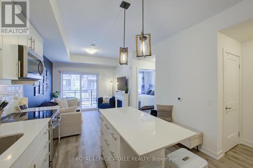 #208 - 243 Northfield Drive E, Waterloo, ON - Indoor Photo Showing Kitchen