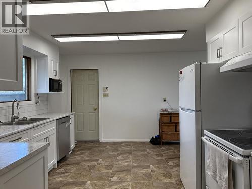 784 Funn Street, Quesnel, BC - Indoor Photo Showing Kitchen With Double Sink