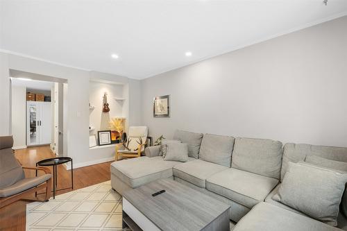 47-1570 Freshfield Road, Kamloops, BC - Indoor Photo Showing Living Room